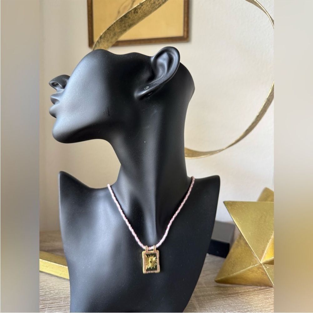 Pink Pendant Necklace N1077 - Picture 4 of 4